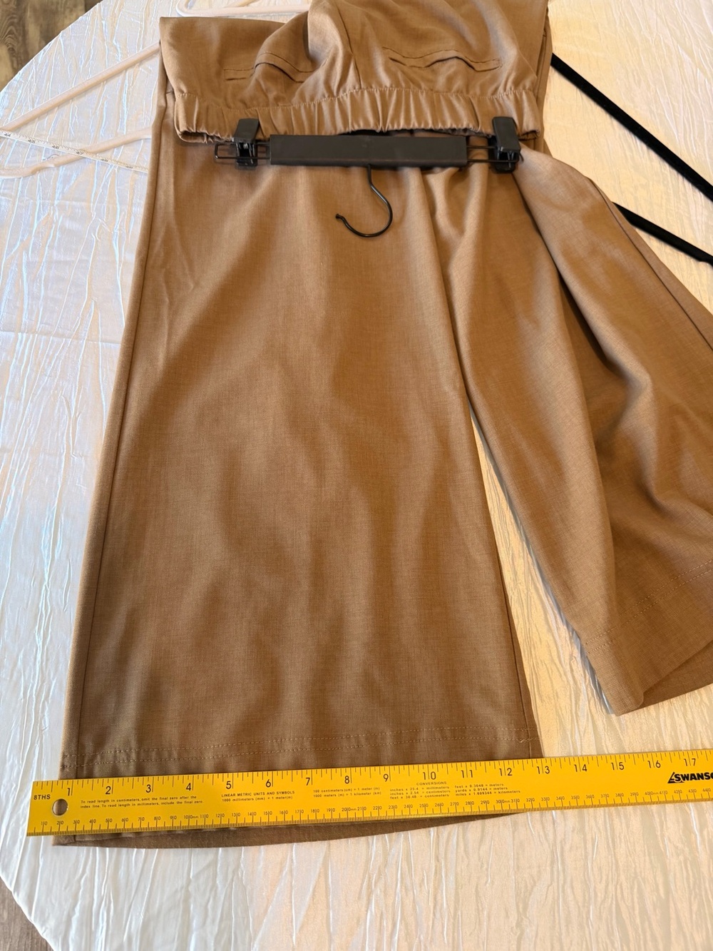 Democracy Petite Medium Wide-Leg Pull-On Pants in Camel Brown - Picture 3 of 9